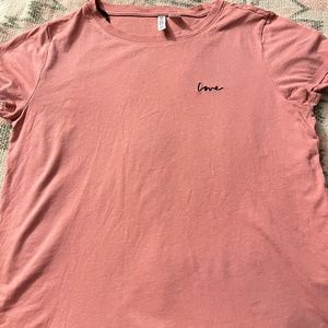 Love T-Shirt Pink size Medium